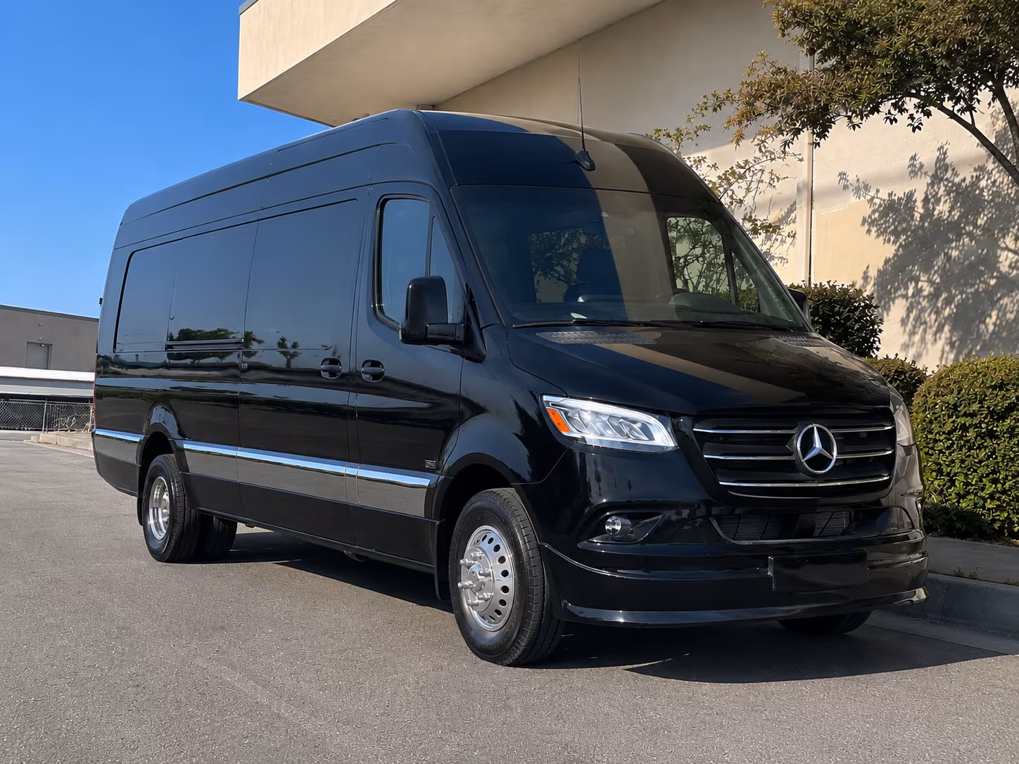 concert parking shuttles hotel pickups and post show sprinter van service in paterson
