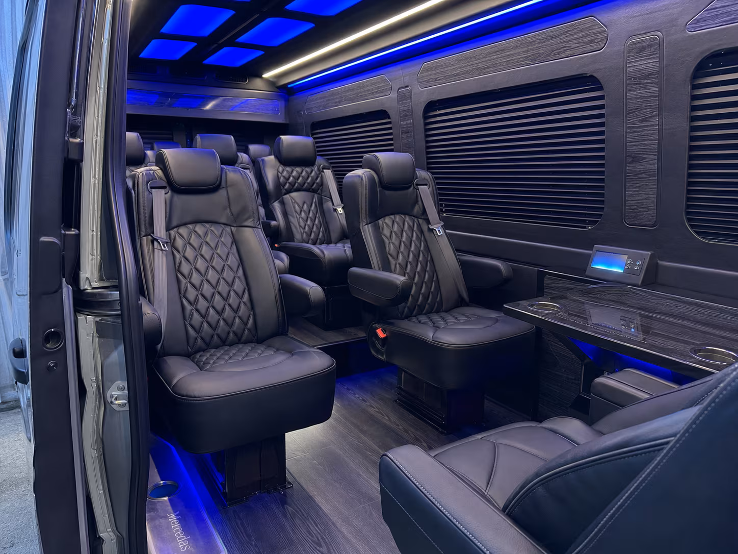 find the perfect transportation for your next corporate event 2
